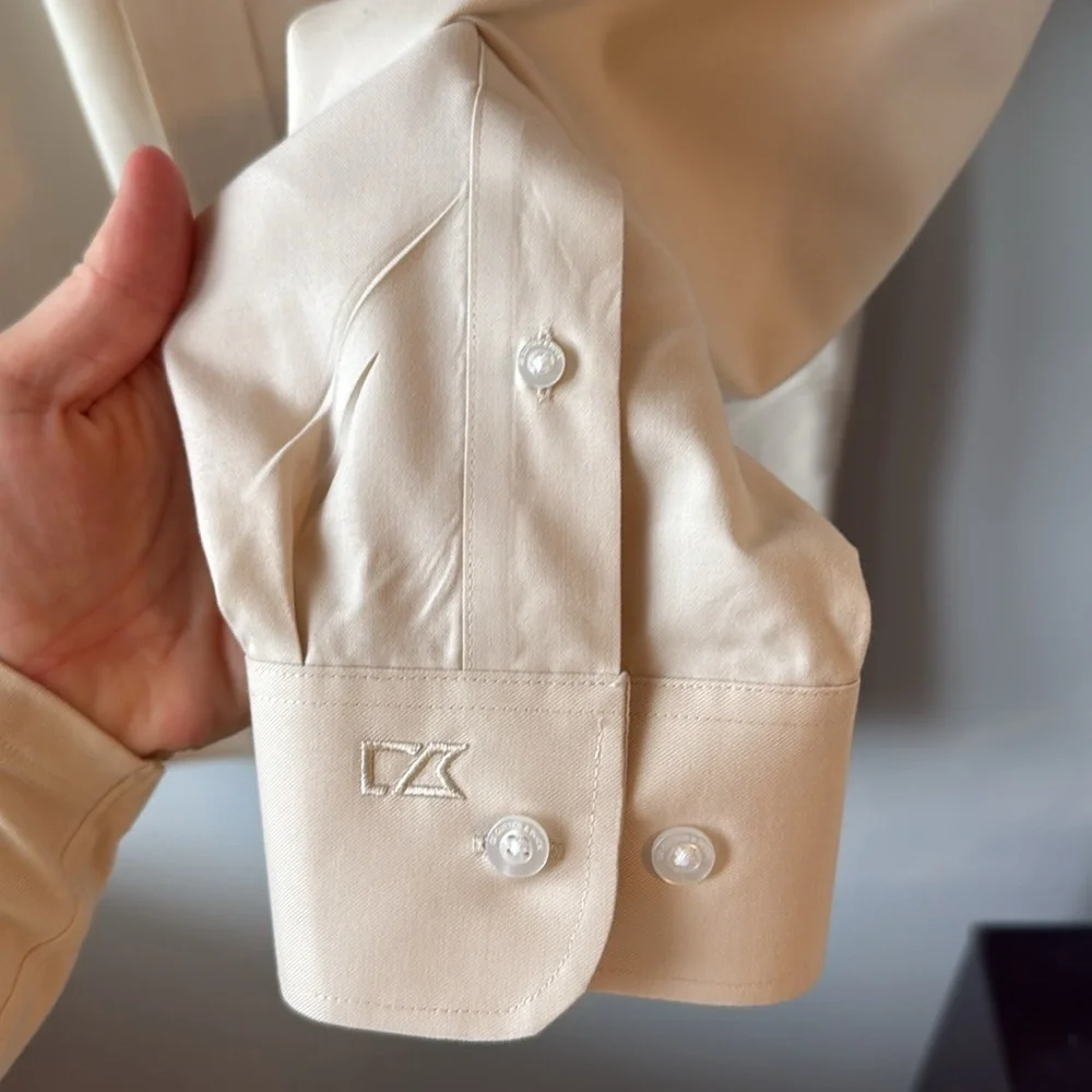 Cutter & Buck Khaki Button Down‎ - Picture 4 of 7